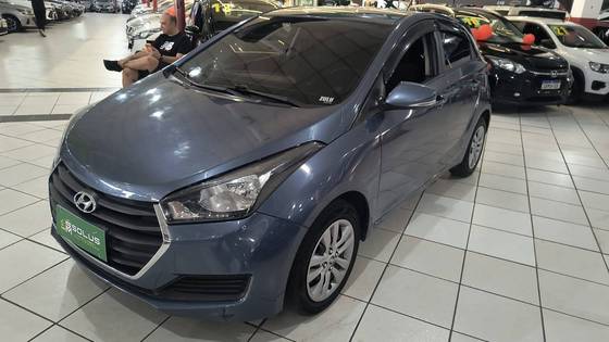 HYUNDAI HB20 1.0 COMFORT PLUS 12V FLEX 4P MANUAL